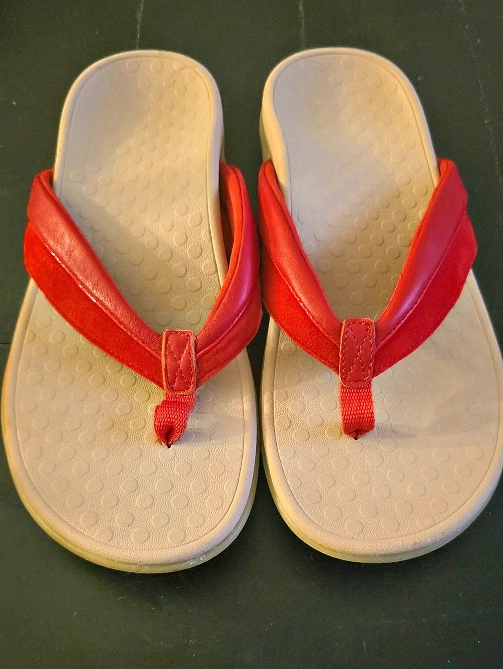 Vionis Toe-Post Sandals Red